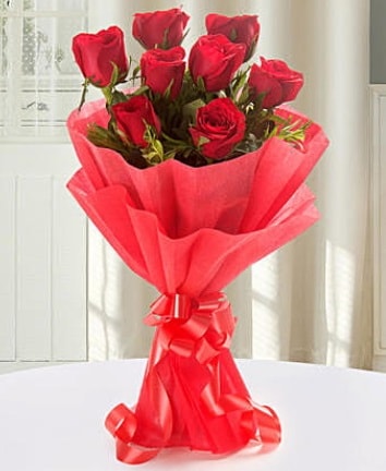 9 adet kırmızı gülden modern buket  Aydın incir çiçek incir çiçek İnternetten çiçek siparişi 